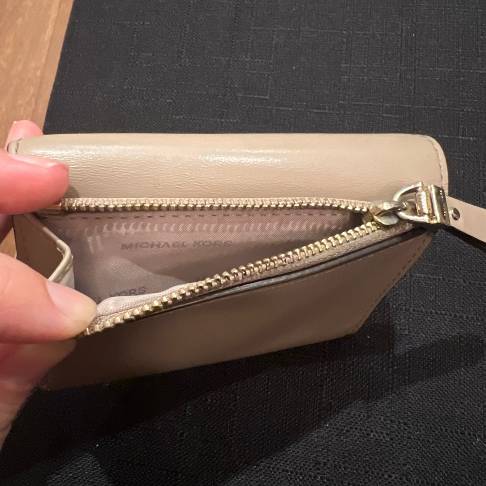Michael Kors Tan Women's Wallet - Picture 9 of 9